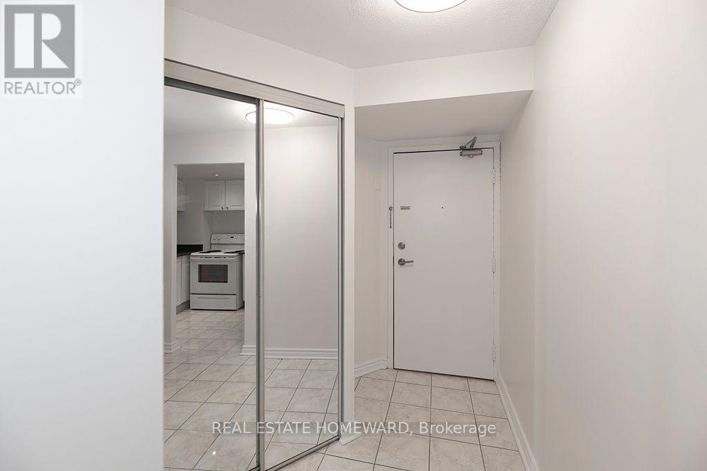 1219 - 77 Maitland Place, Toronto, Ontario  M4Y 2V6 - Photo 8 - C13648126