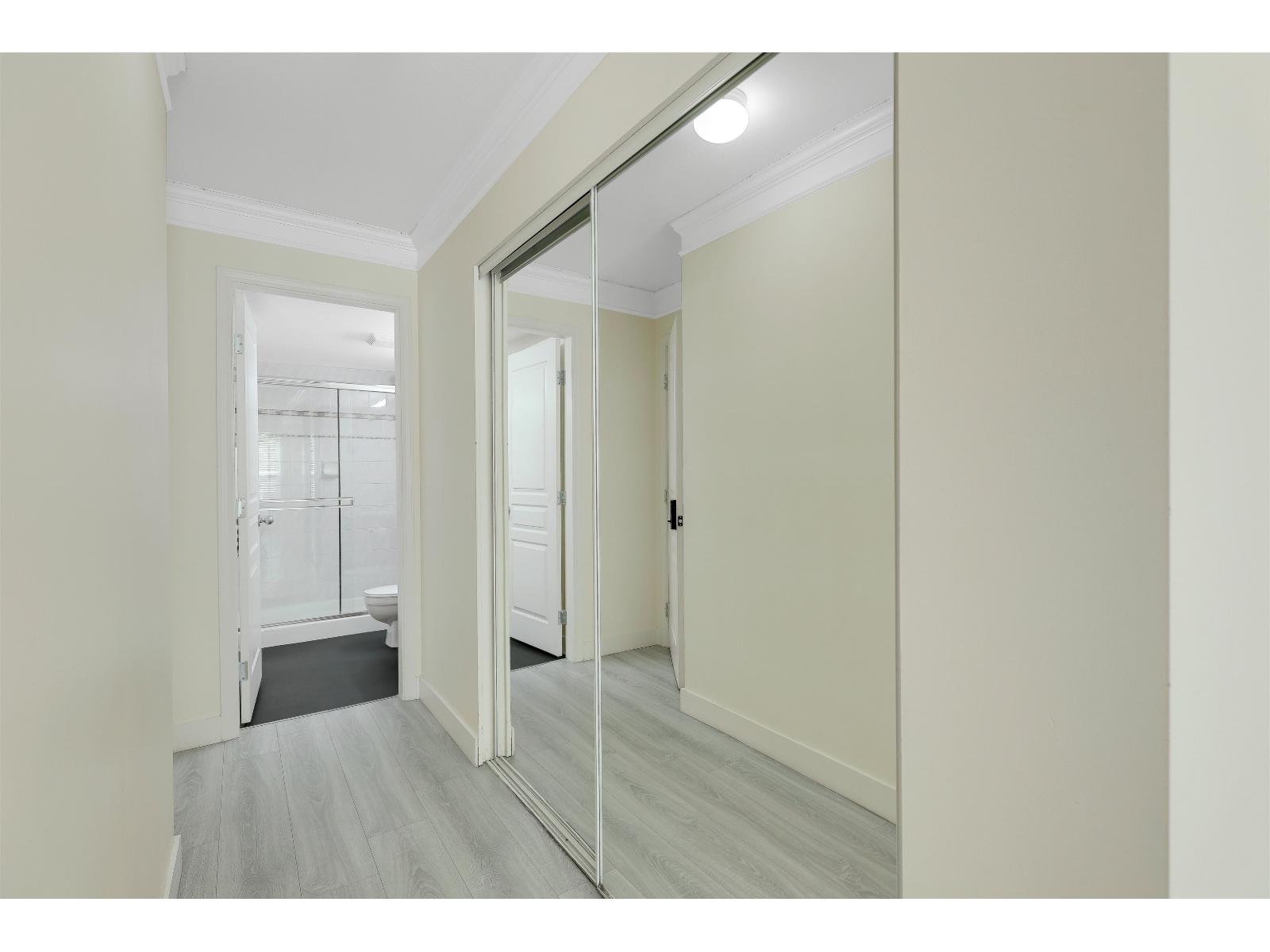 207 6385 121 Street, Surrey, British Columbia  V3X 3K6 - Photo 9 - R3153549