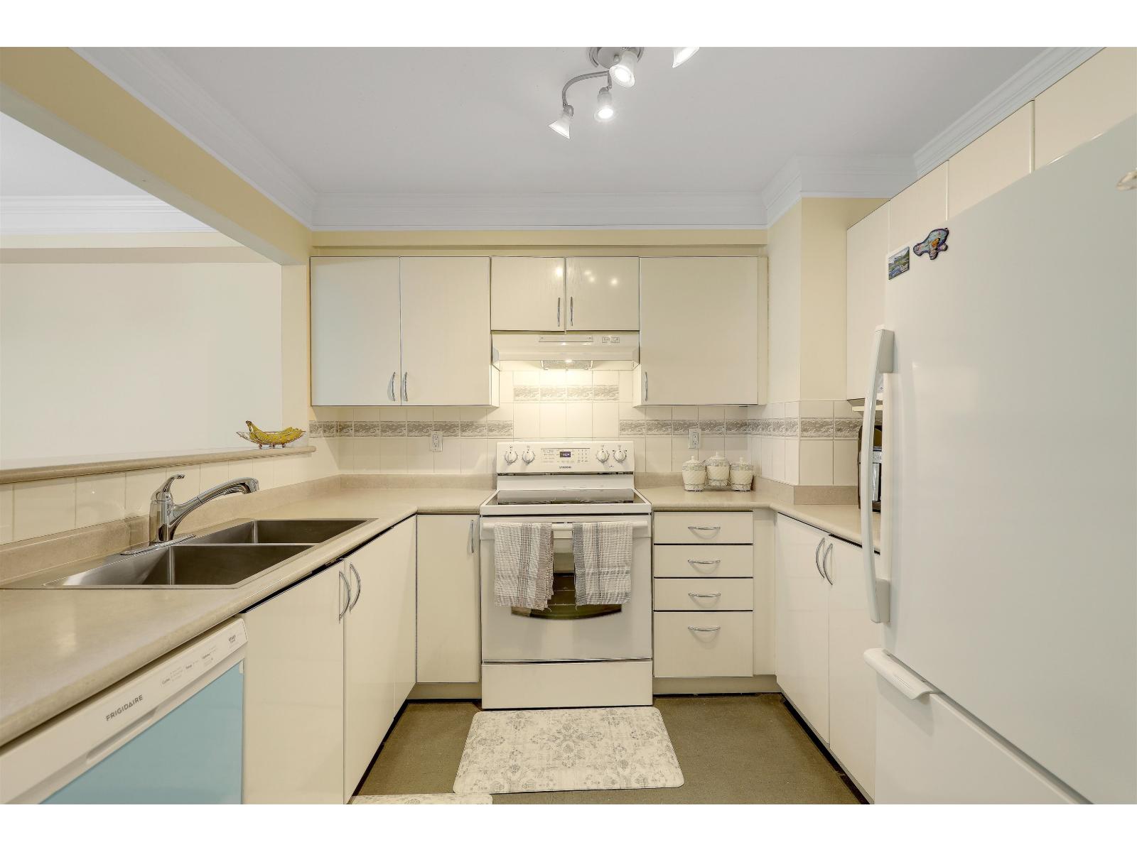 207 6385 121 Street, Surrey, British Columbia  V3X 3K6 - Photo 25 - R3153549