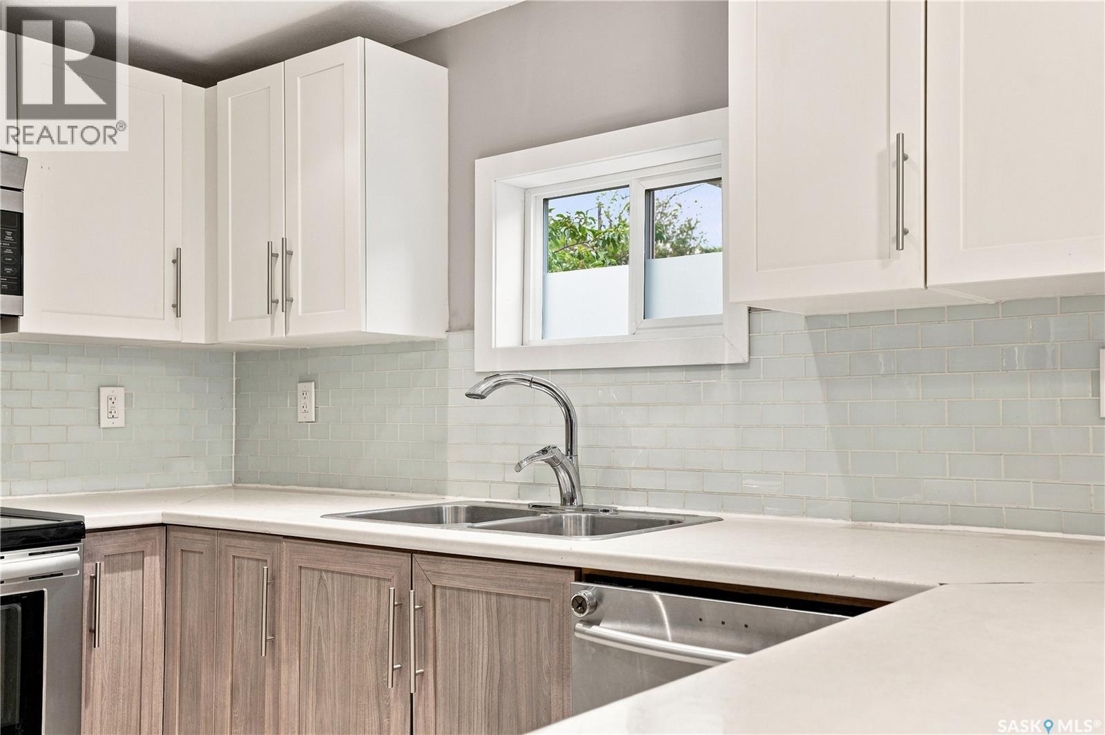 202 W Avenue S, Saskatoon, Saskatchewan  S7M 3G3 - Photo 14 - SK044544