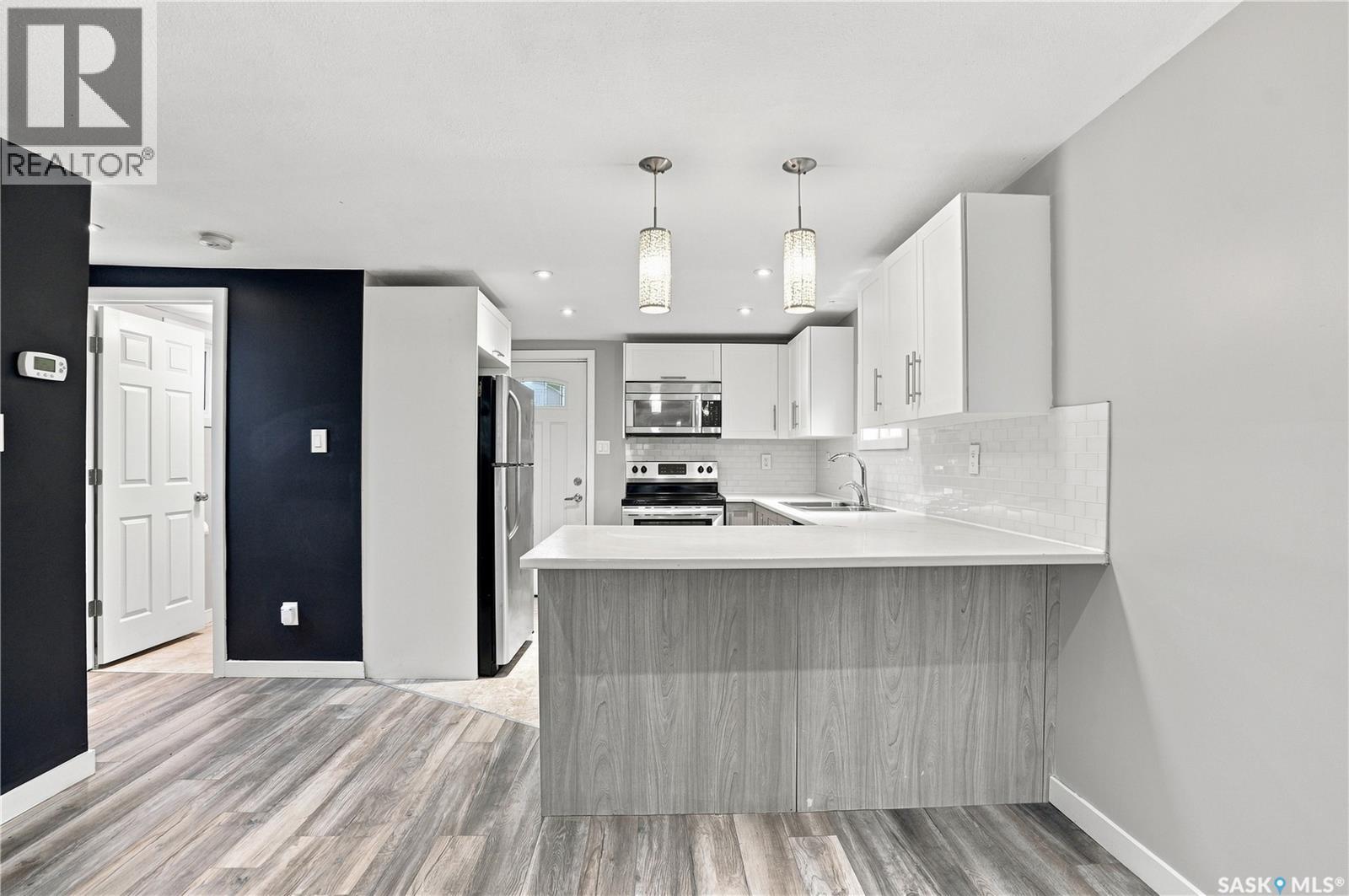 202 W Avenue S, Saskatoon, Saskatchewan  S7M 3G3 - Photo 12 - SK044544