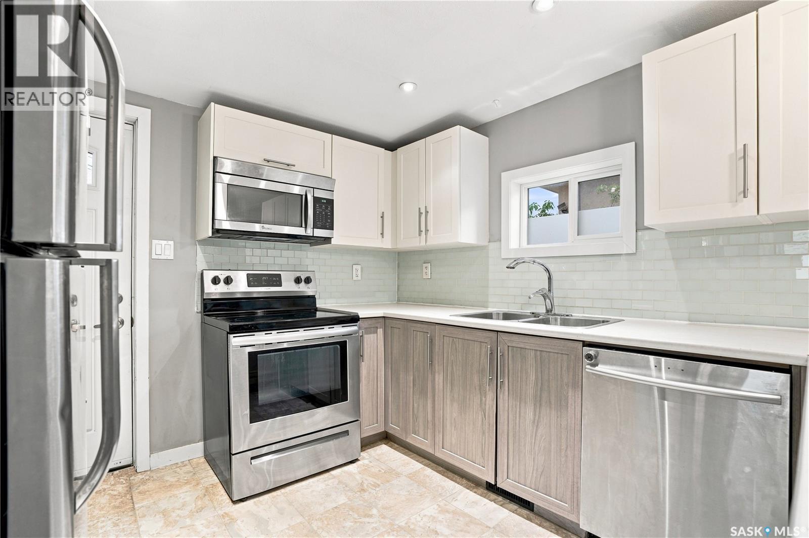 202 W Avenue S, Saskatoon, Saskatchewan  S7M 3G3 - Photo 13 - SK044544