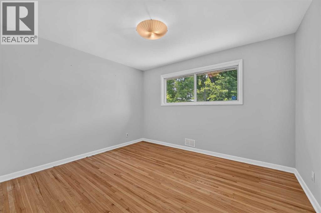 136 Hendon Drive NW, Calgary, Alberta  T2K 1Z1 - Photo 11 - A2322677
