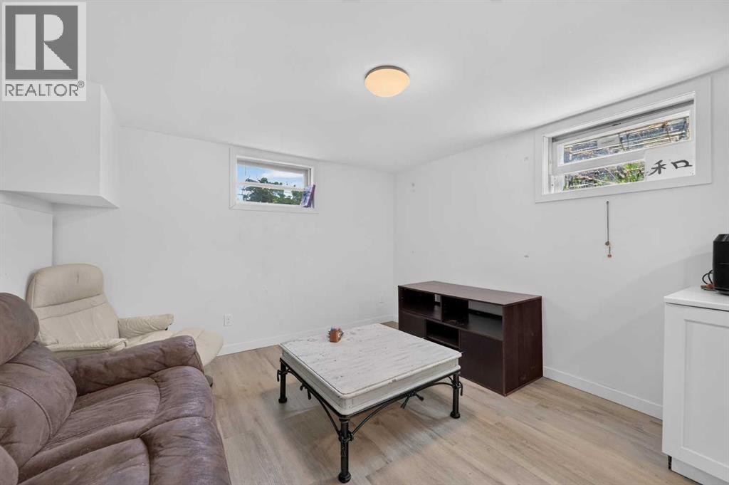 136 Hendon Drive NW, Calgary, Alberta  T2K 1Z1 - Photo 16 - A2322677