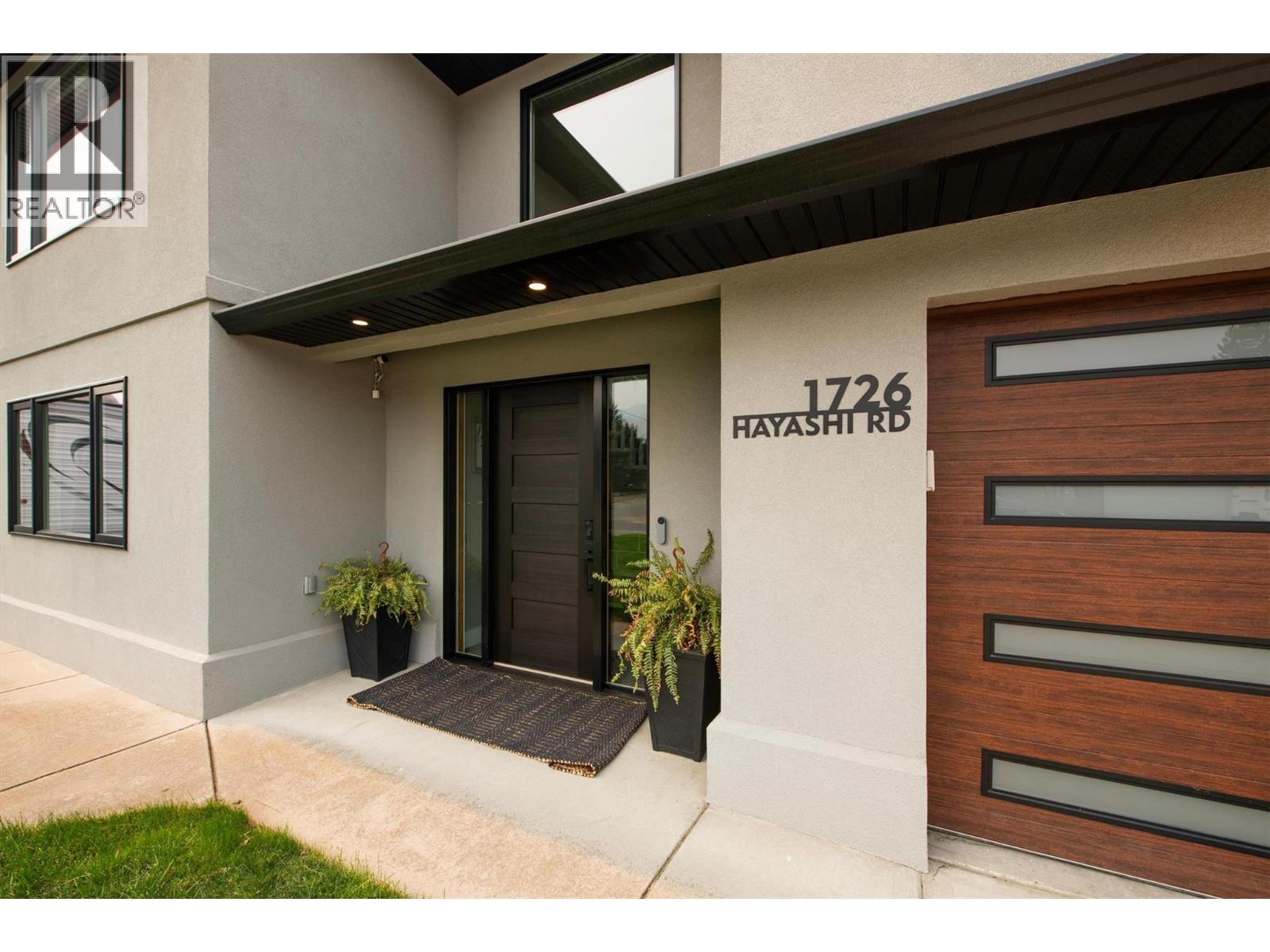 1726 Hayashi Road, Kelowna, British Columbia