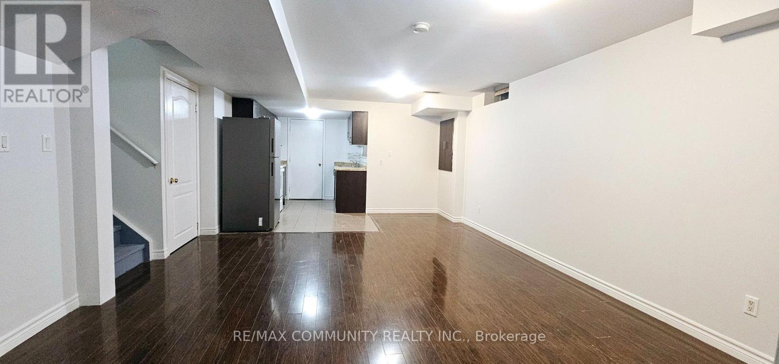 Bsmt - 21 Midvale Road, Brampton, Ontario  L7A 2M9 - Photo 3 - W13653042