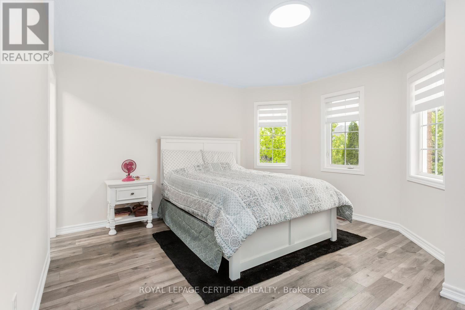 5902 Agean Drive, Mississauga, Ontario  L5M 6R6 - Photo 22 - W13653072