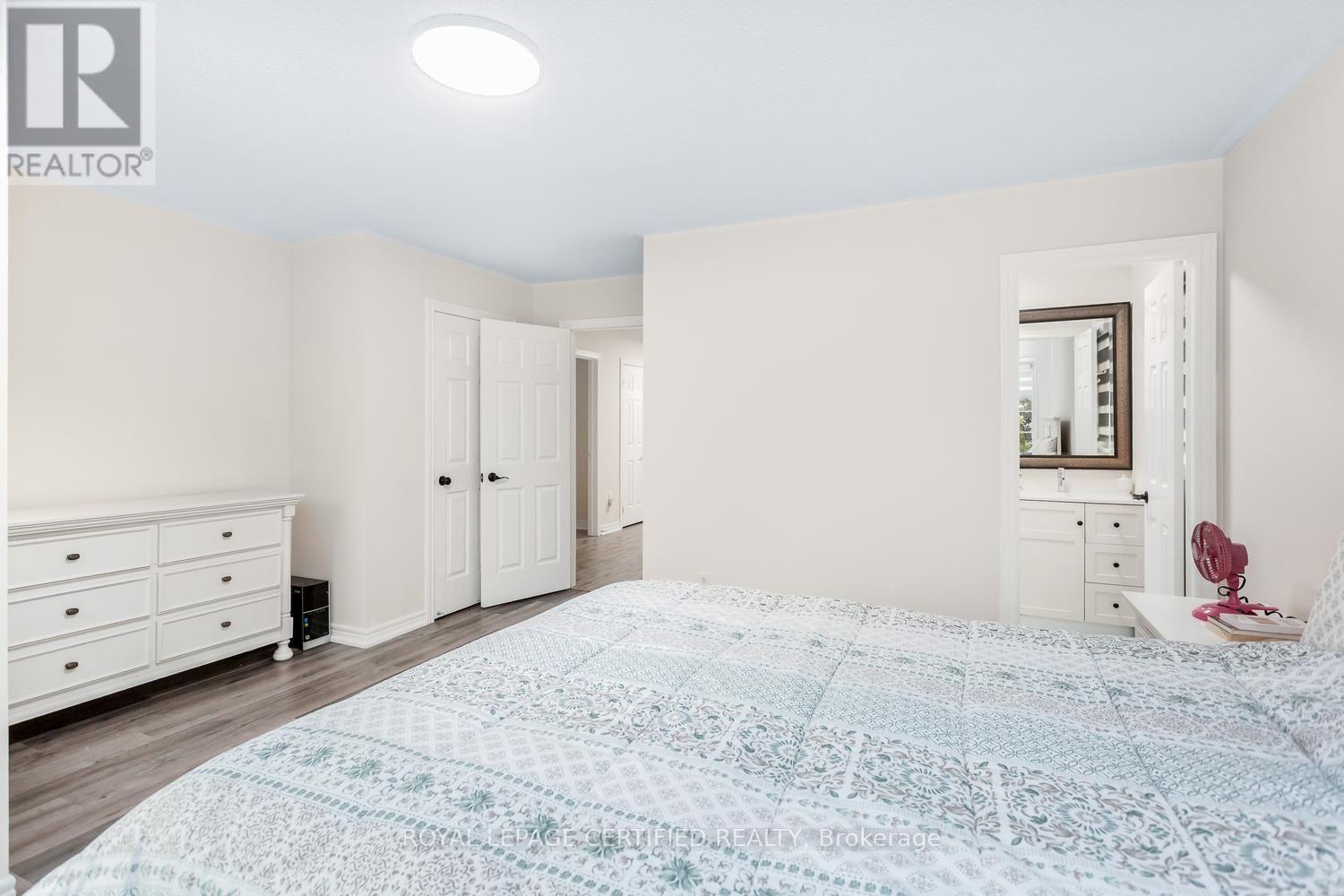 5902 Agean Drive, Mississauga, Ontario  L5M 6R6 - Photo 23 - W13653072