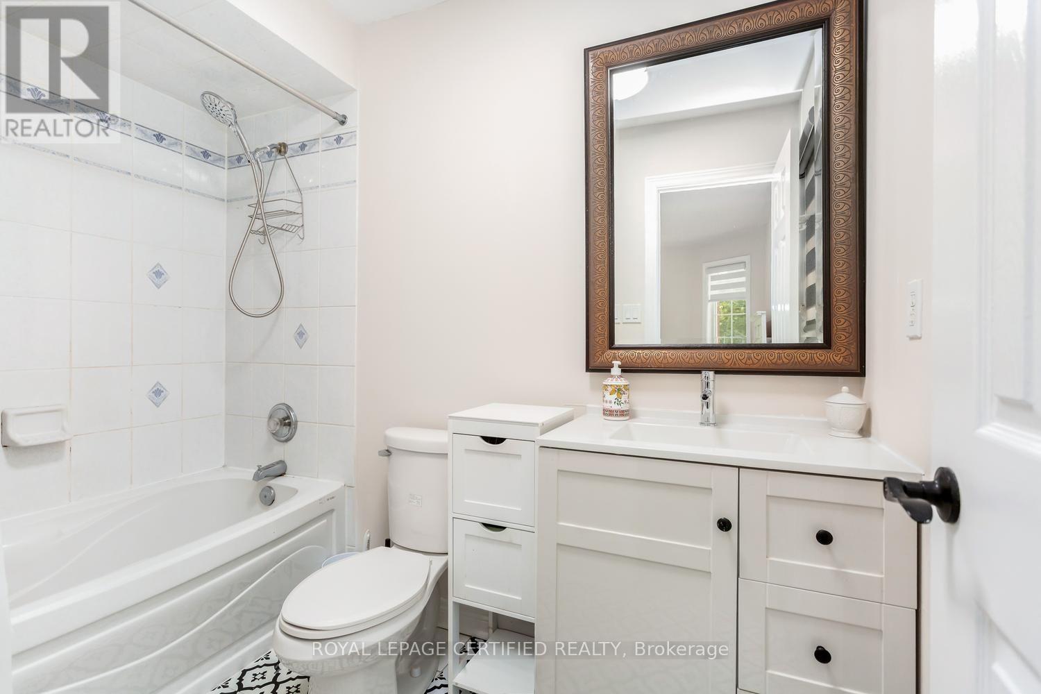 5902 Agean Drive, Mississauga, Ontario  L5M 6R6 - Photo 24 - W13653072