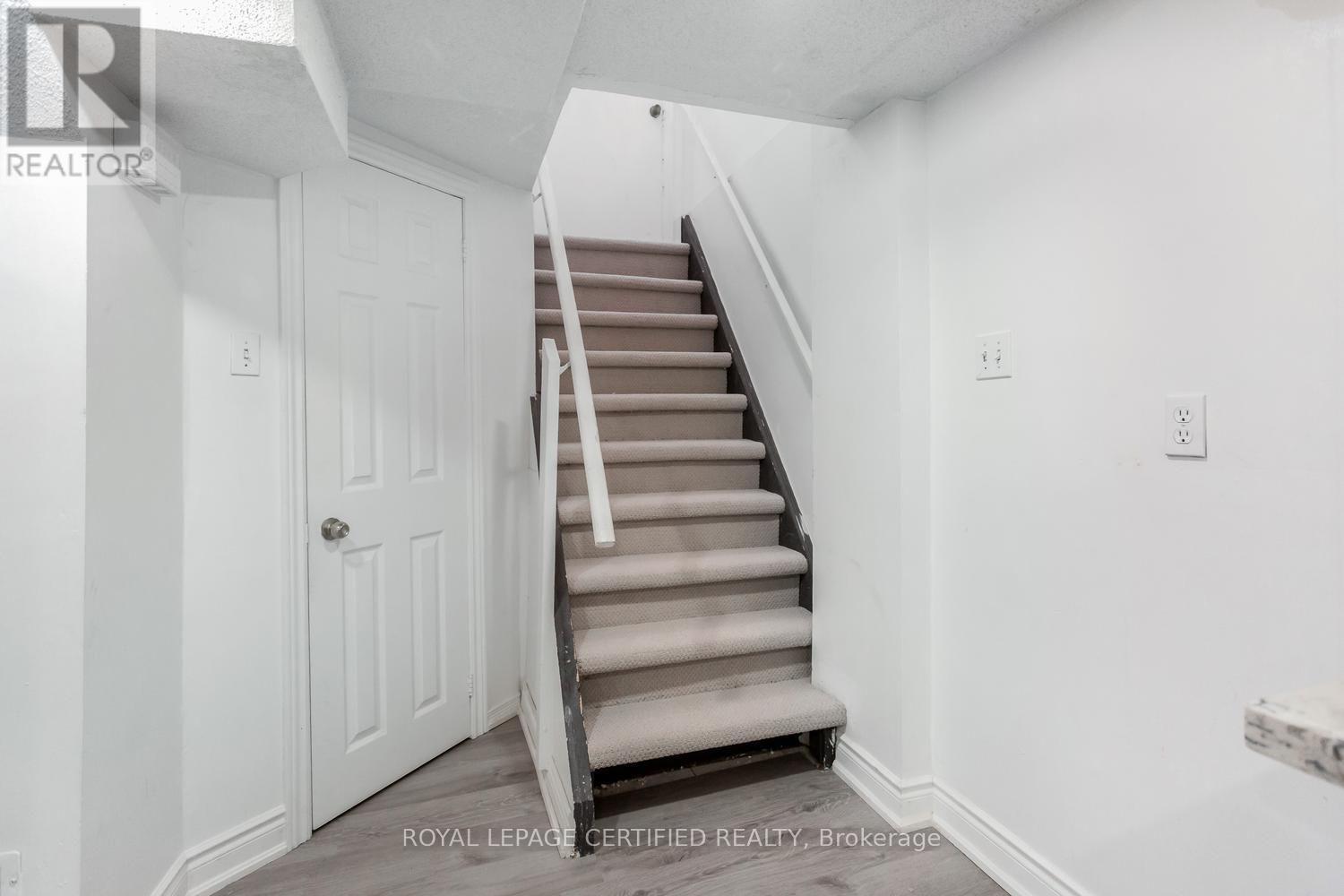 5902 Agean Drive, Mississauga, Ontario  L5M 6R6 - Photo 37 - W13653072