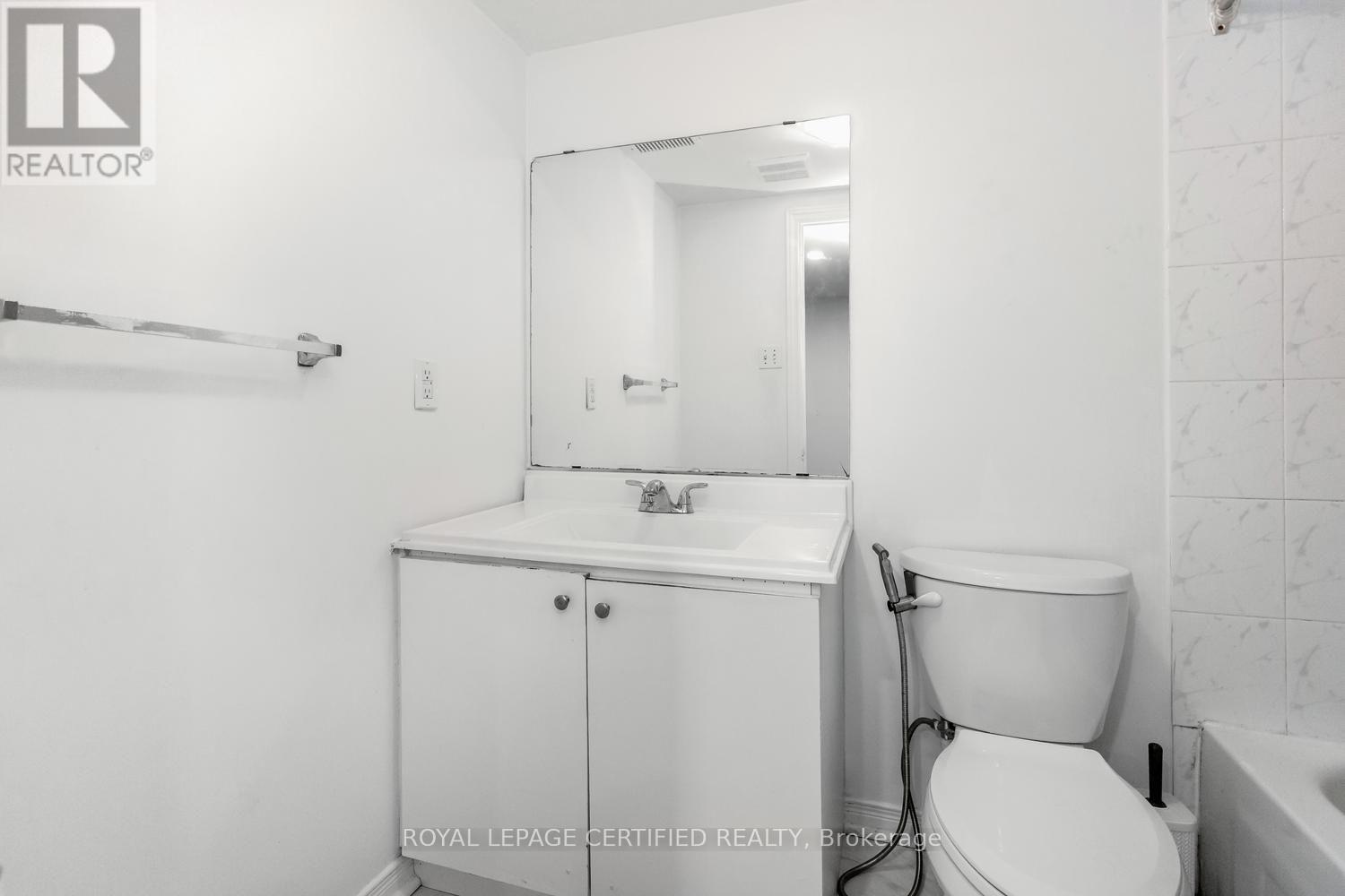 5902 Agean Drive, Mississauga, Ontario  L5M 6R6 - Photo 43 - W13653072