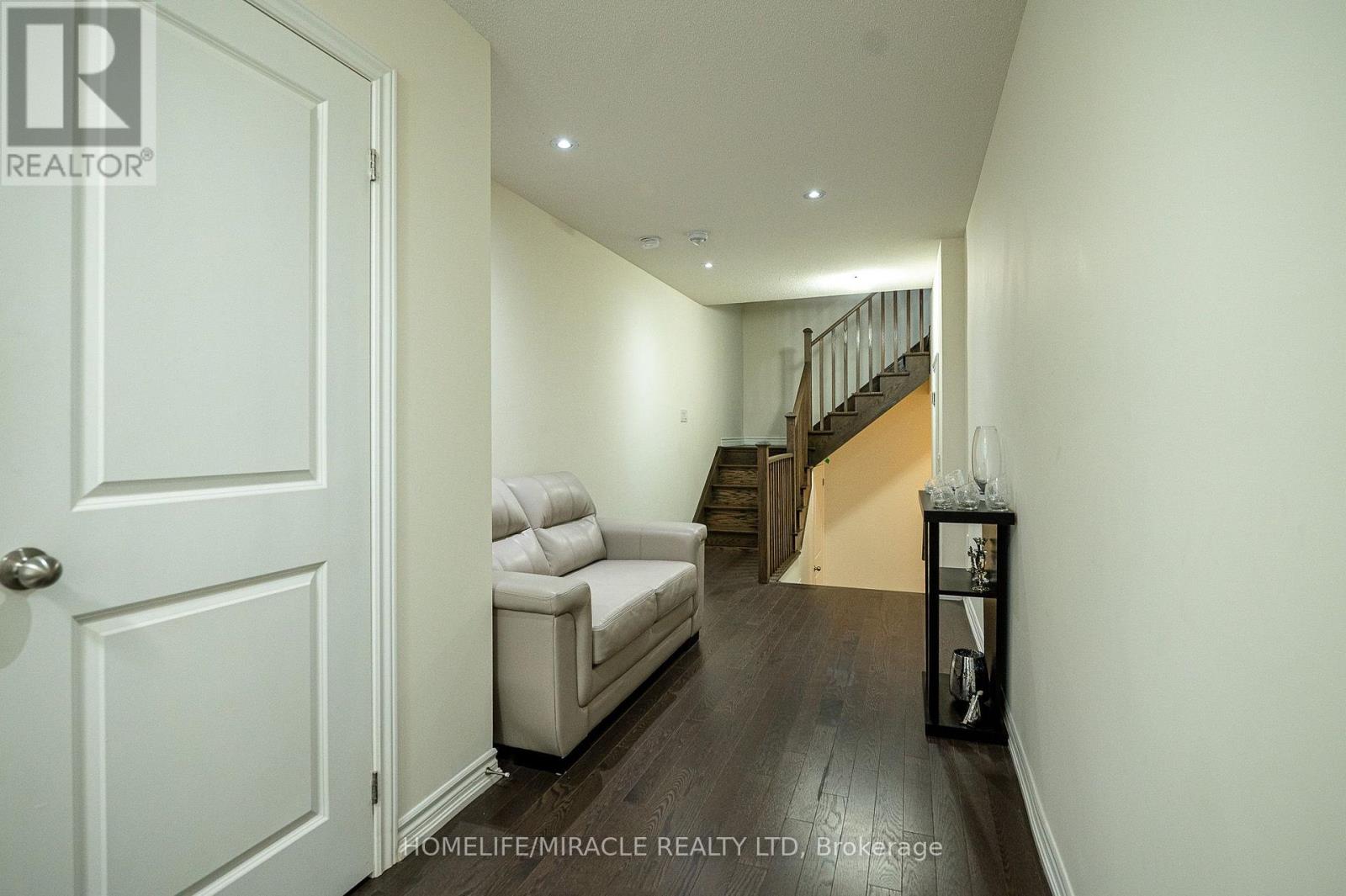 23 Arrowview Drive, Brampton, Ontario  L7A 5H6 - Photo 16 - W13653082