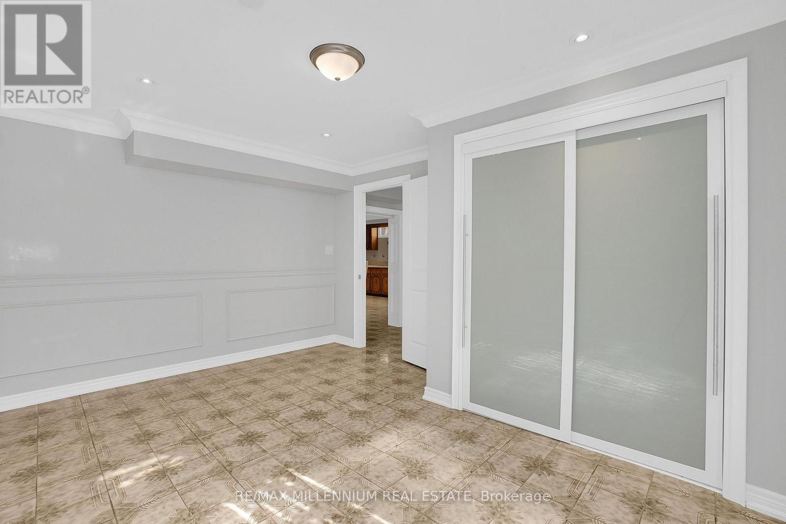 Lower - 99 Willis Road, Vaughan, Ontario  L4L 2S4 - Photo 3 - N13649700
