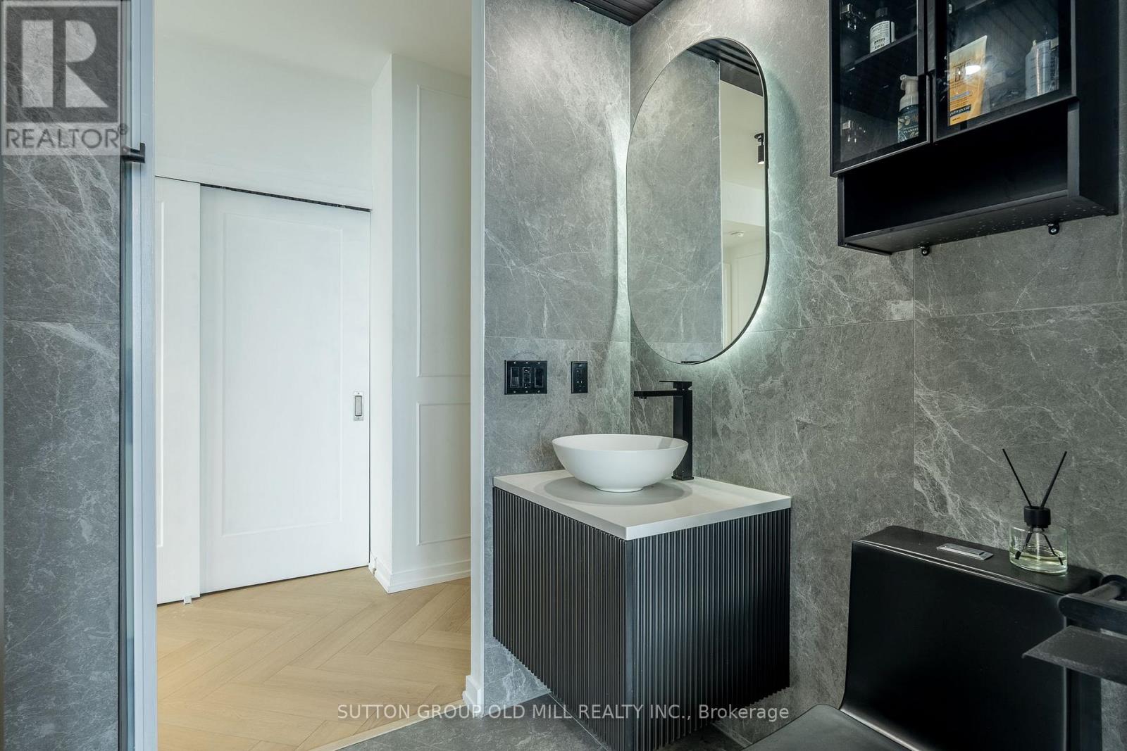 2505 - 103 The Queensway, Toronto, Ontario  M6S 5B3 - Photo 5 - W13651962