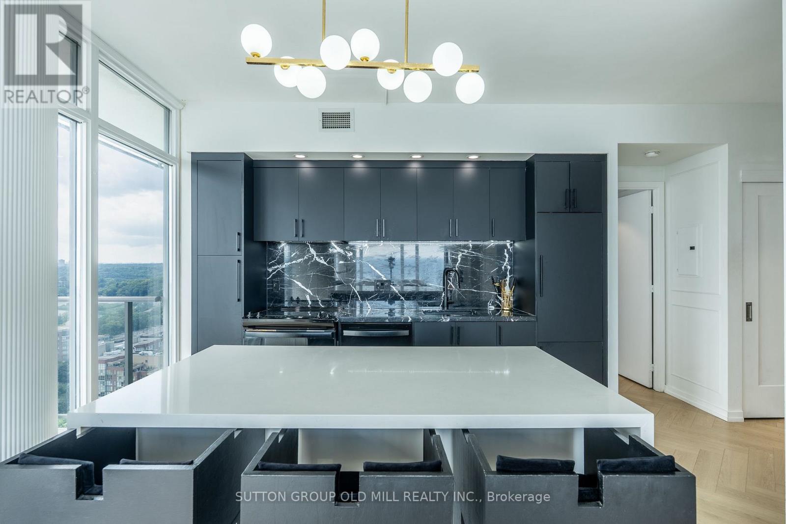 2505 - 103 The Queensway, Toronto, Ontario  M6S 5B3 - Photo 8 - W13651962