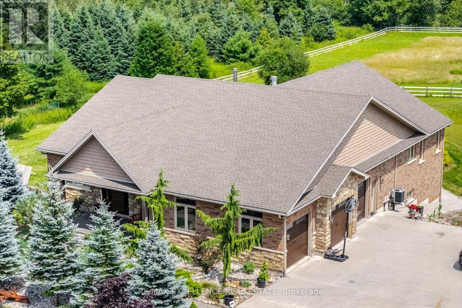 5593 Trafalgar Road, Erin, Ontario  N0B 1Z0 - Photo 4 - X13653014