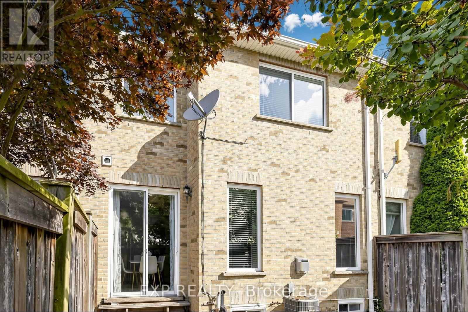 2-28 Doon Mills Drive, Kitchener, Ontario  N2P 2W9 - Photo 44 - X13653036