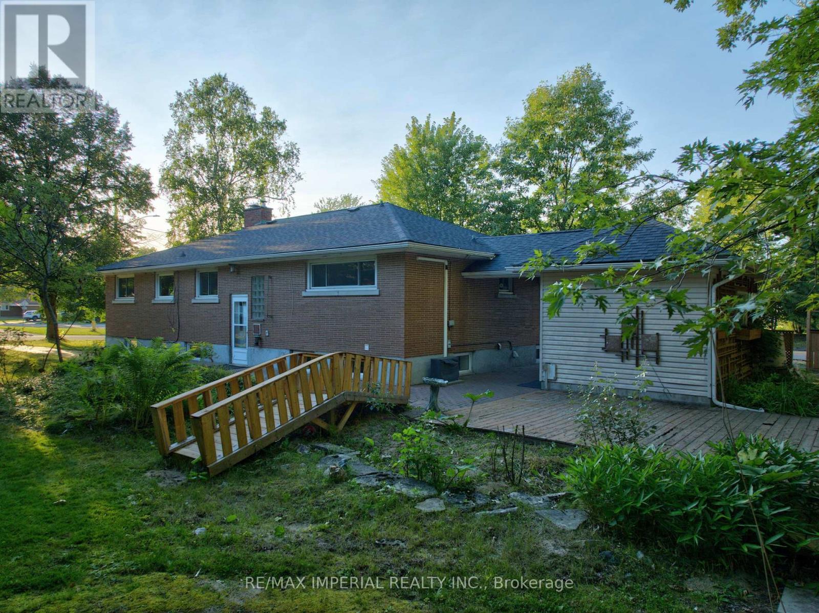 1397 Hawthorne Drive, Greater Sudbury, Ontario  P3A 1L3 - Photo 39 - X13653056