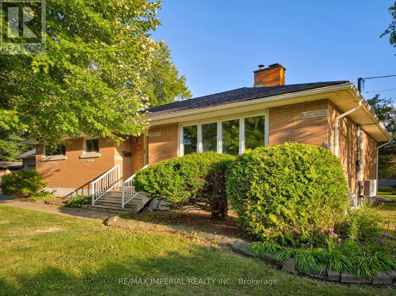 1397 Hawthorne Drive, Greater Sudbury, Ontario  P3A 1L3 - Photo 4 - X13653056