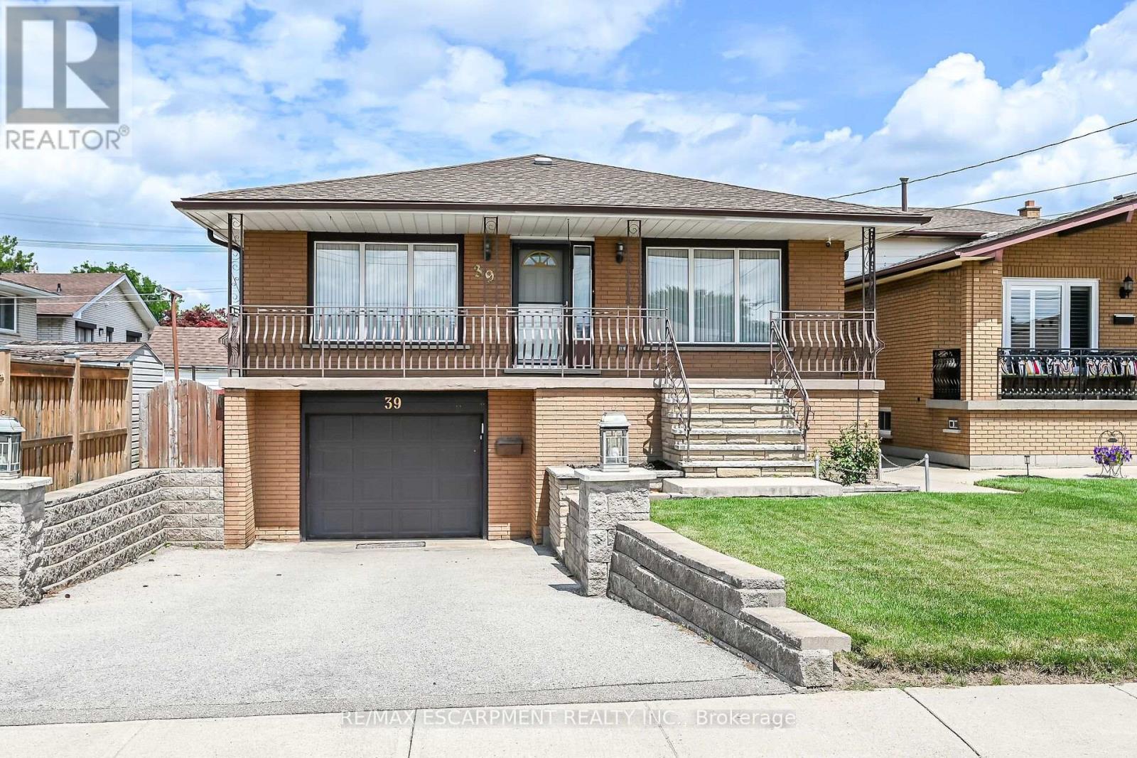 39 ALGONQUIN COURT, Hamilton, Ontario