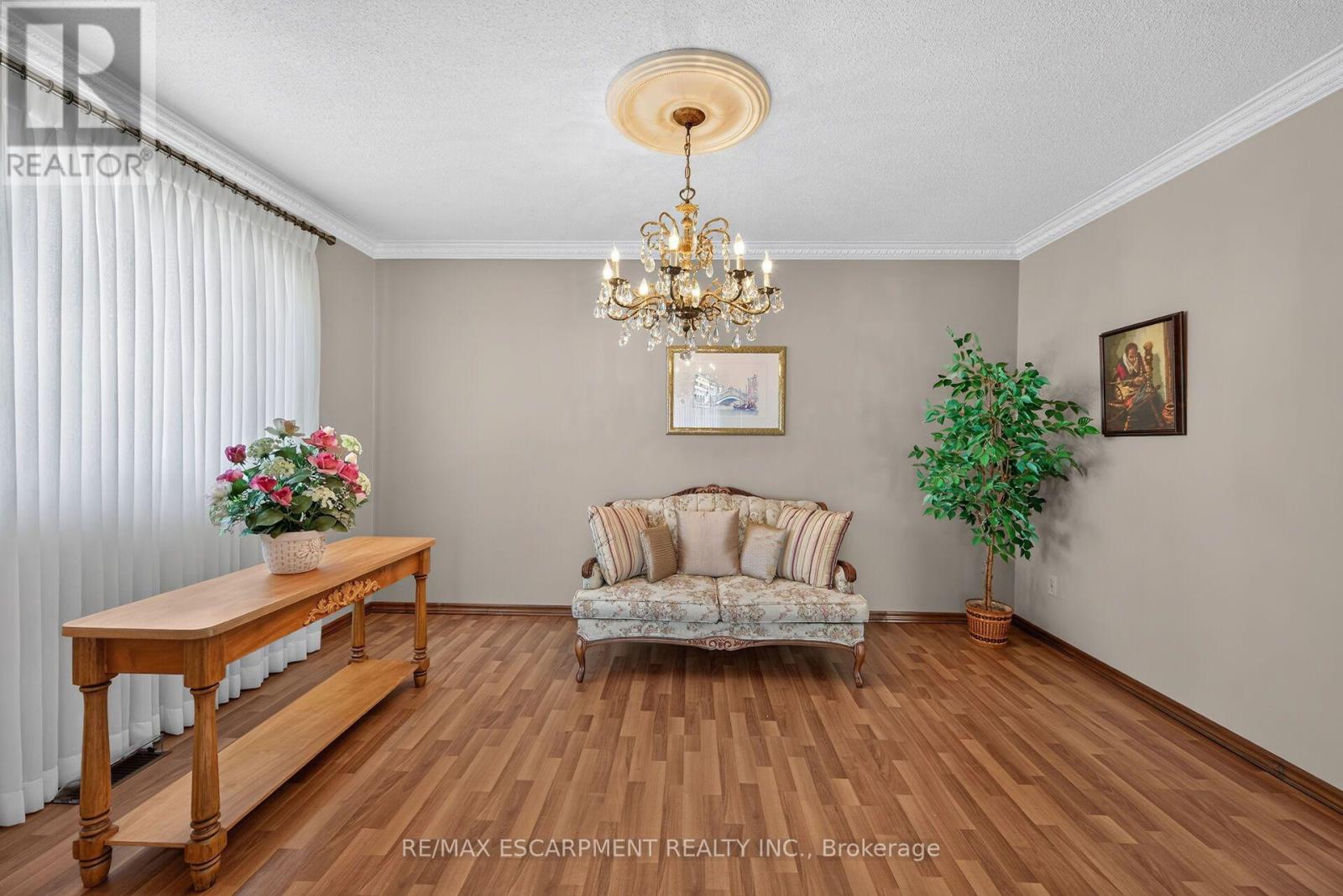 39 Algonquin Court, Hamilton, Ontario  L8T 4T2 - Photo 16 - X13653058
