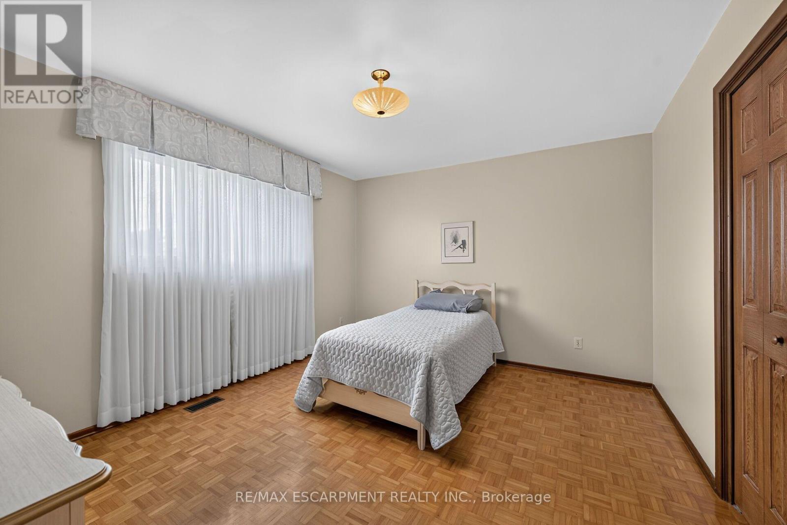 39 Algonquin Court, Hamilton, Ontario  L8T 4T2 - Photo 22 - X13653058