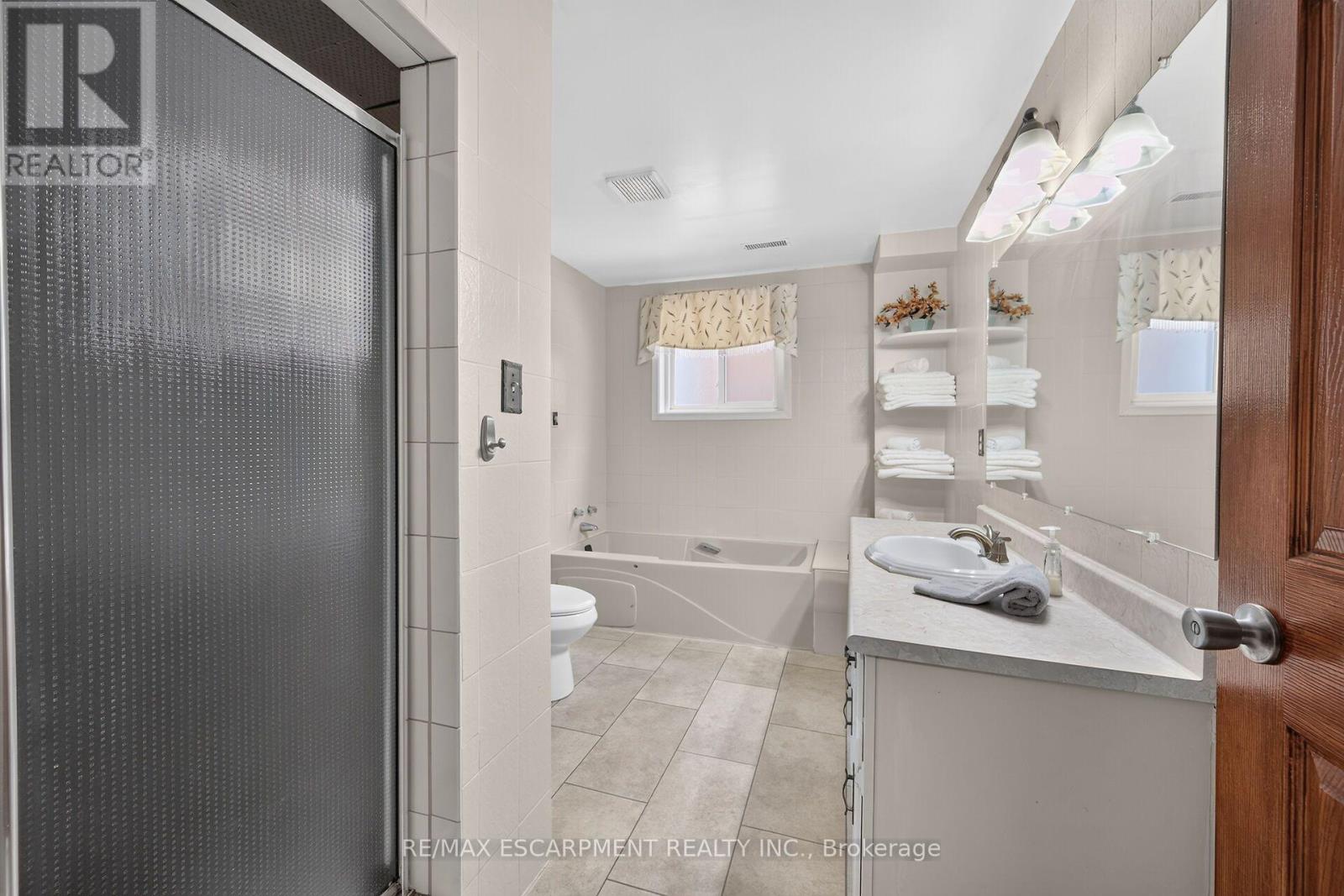 39 Algonquin Court, Hamilton, Ontario  L8T 4T2 - Photo 35 - X13653058