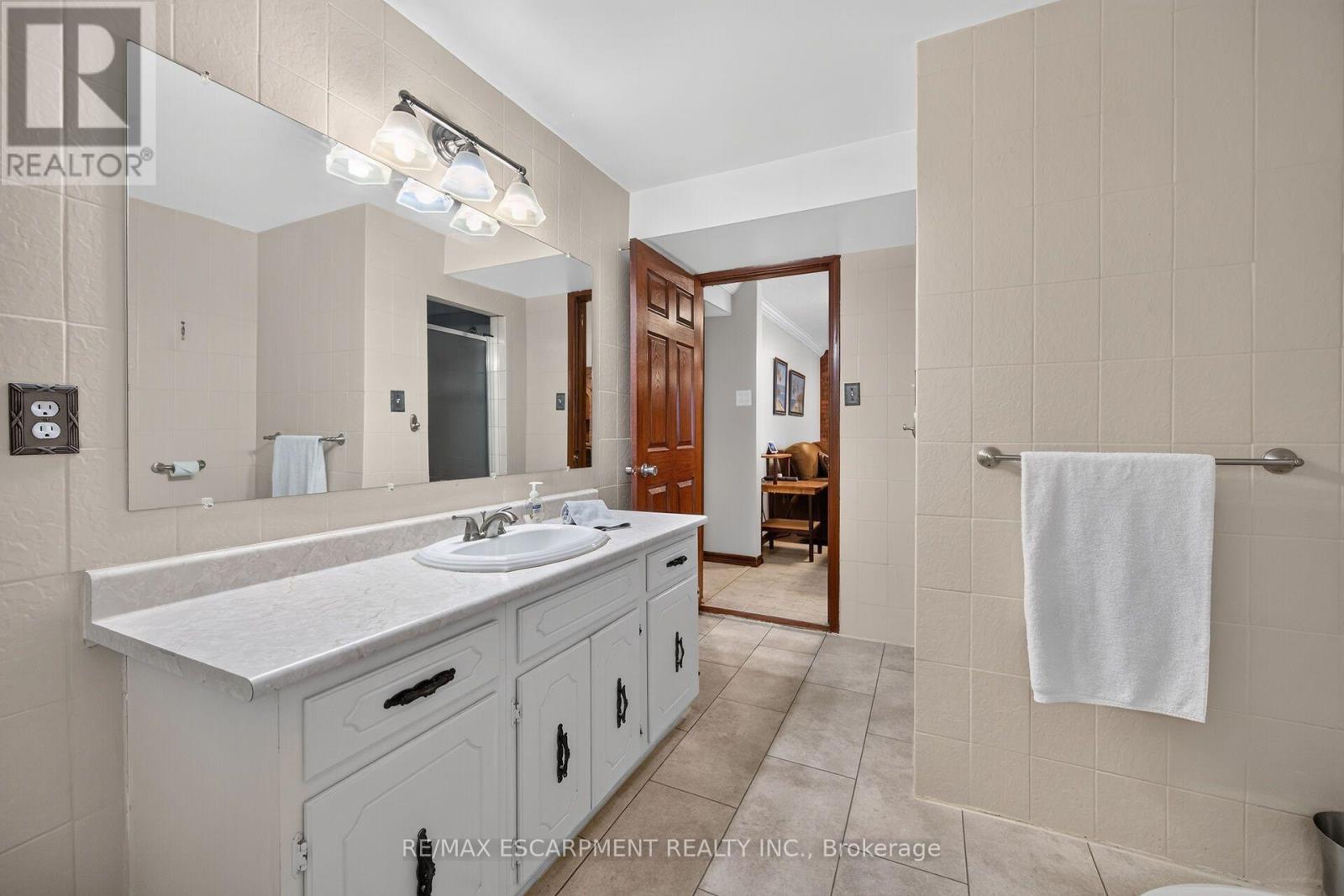 39 Algonquin Court, Hamilton, Ontario  L8T 4T2 - Photo 37 - X13653058