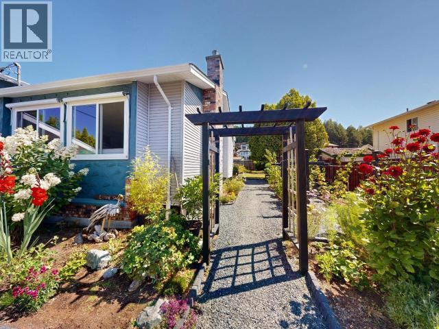 3786 Quadra Ave, Powell River, British Columbia   - Photo 24 - 20125