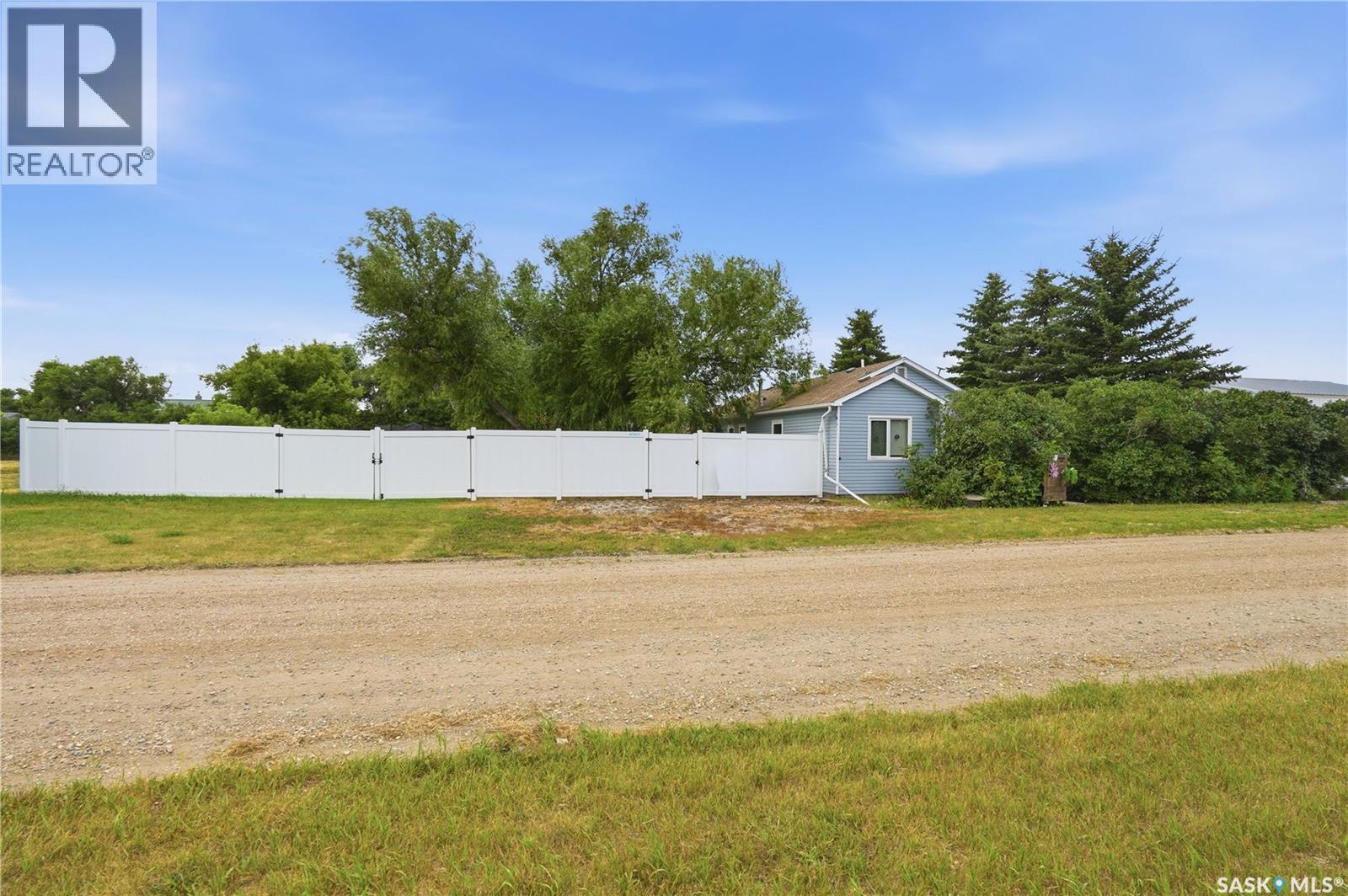 507 Railway Avenue, Bulyea, Saskatchewan  S0G 0L0 - Photo 52 - SK044810