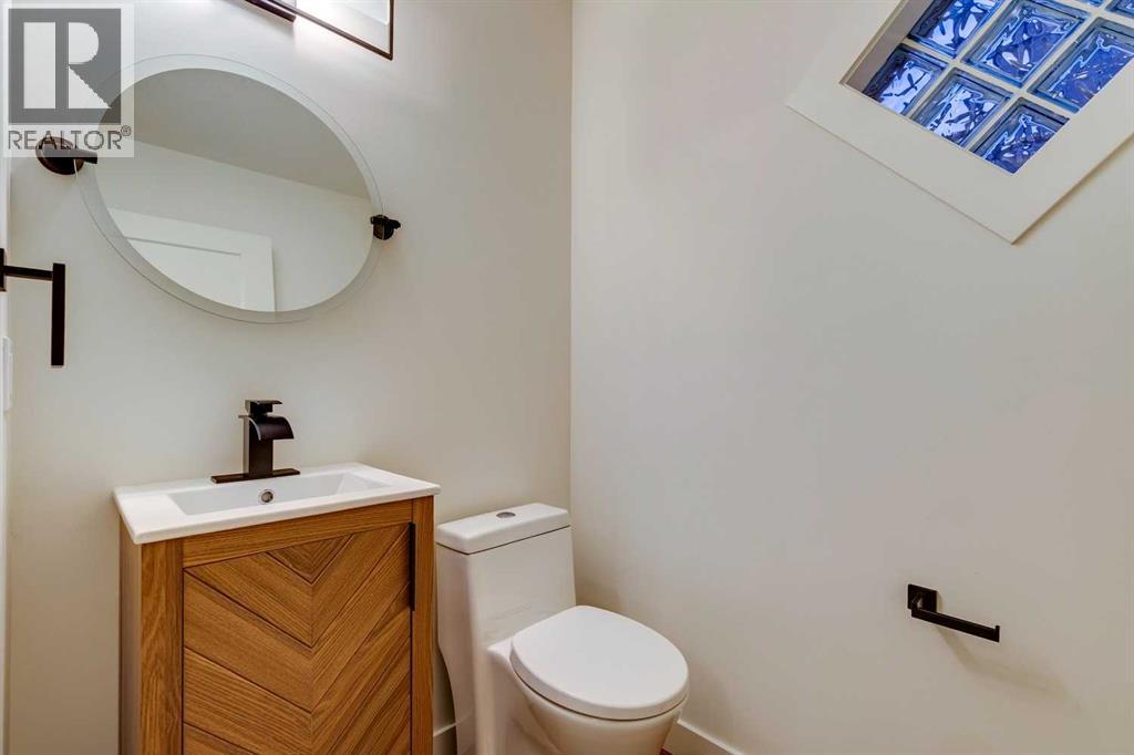 16 Simcrest Point SW, Calgary, Alberta  T3H 4K1 - Photo 22 - A2320002