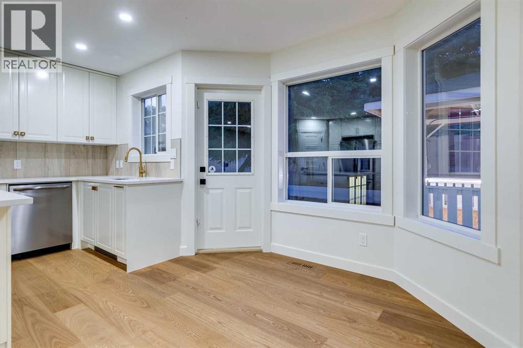 16 Simcrest Point SW, Calgary, Alberta  T3H 4K1 - Photo 15 - A2320002