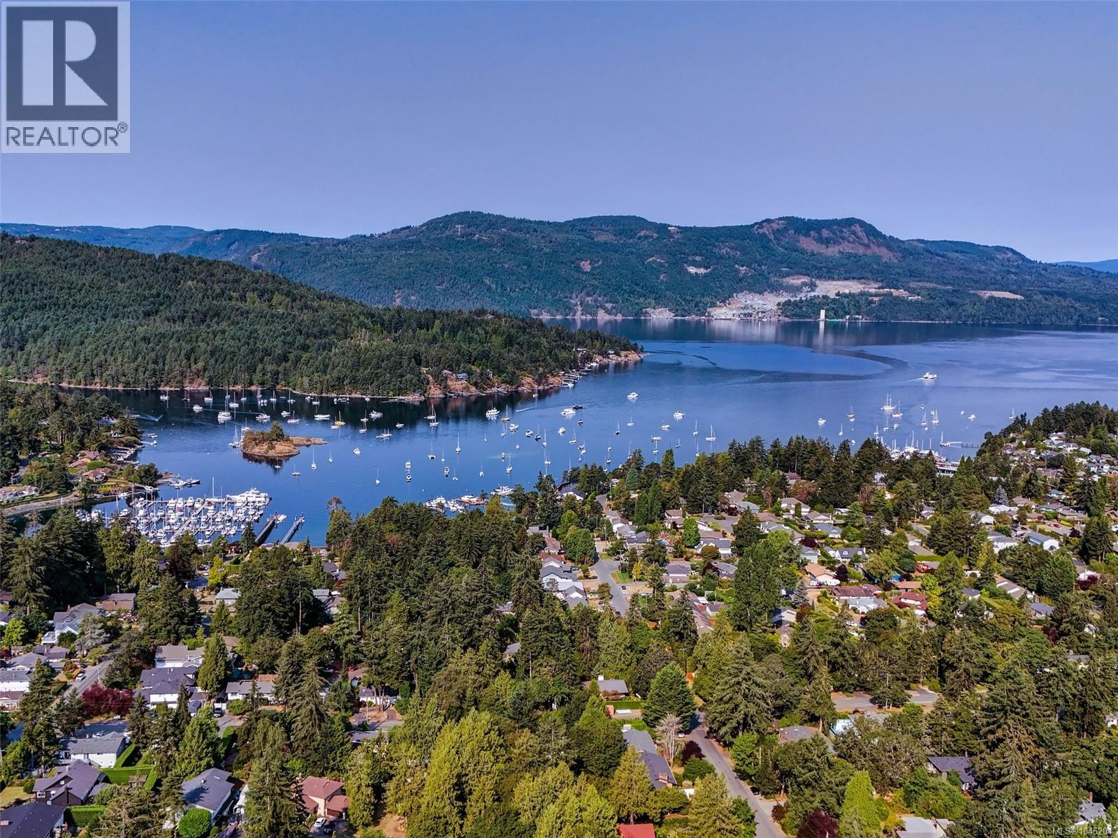 A 7045 Wallace Dr, Central Saanich, British Columbia  V8M 1E9 - Photo 31 - 1045204