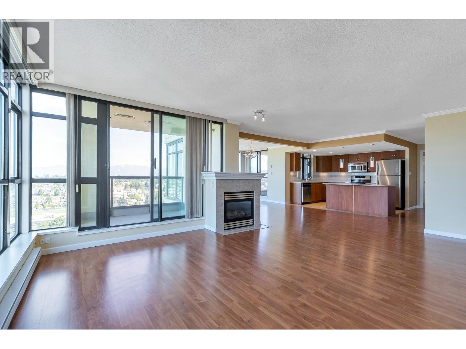 1903 615 Hamilton Street, New Westminster, British Columbia V3M 7A7 - Photo 2 - R3153892