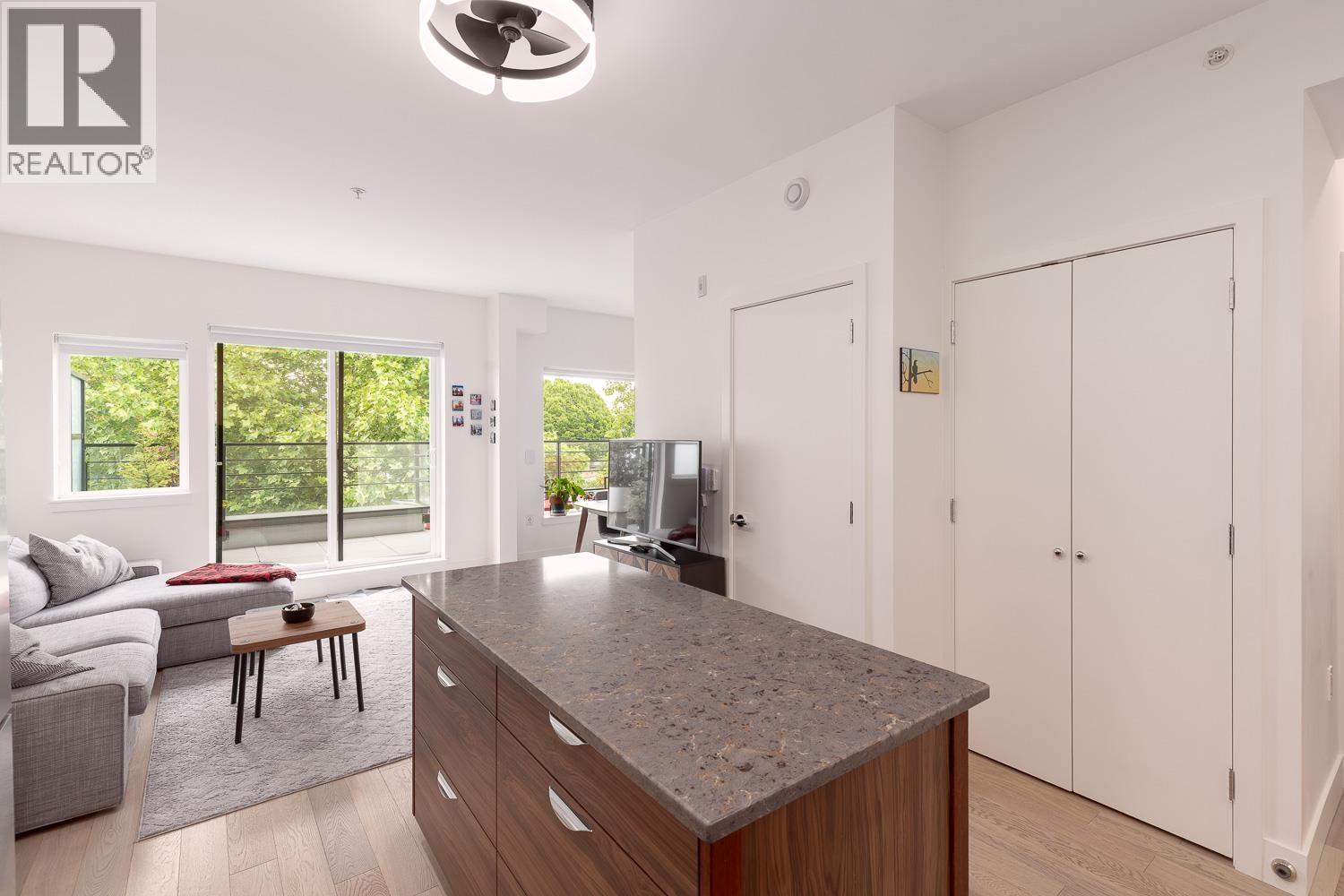 404 2666 Duke Street, Vancouver, British Columbia  V5R 4S9 - Photo 8 - R3153898