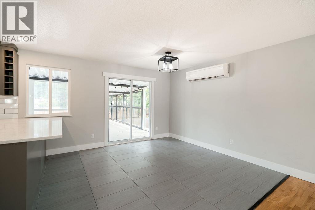 21139 Cook Avenue, Maple Ridge, British Columbia V2X 7P7 - Photo 10 - R3153894