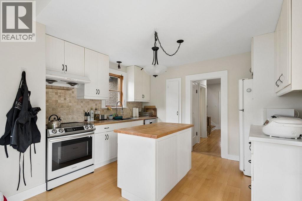 4620 W 7th Avenue, Vancouver, British Columbia  V6R 1X5 - Photo 2 - R3153900