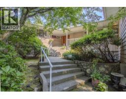 606 ST ANDREWS ROAD, West Vancouver, British Columbia