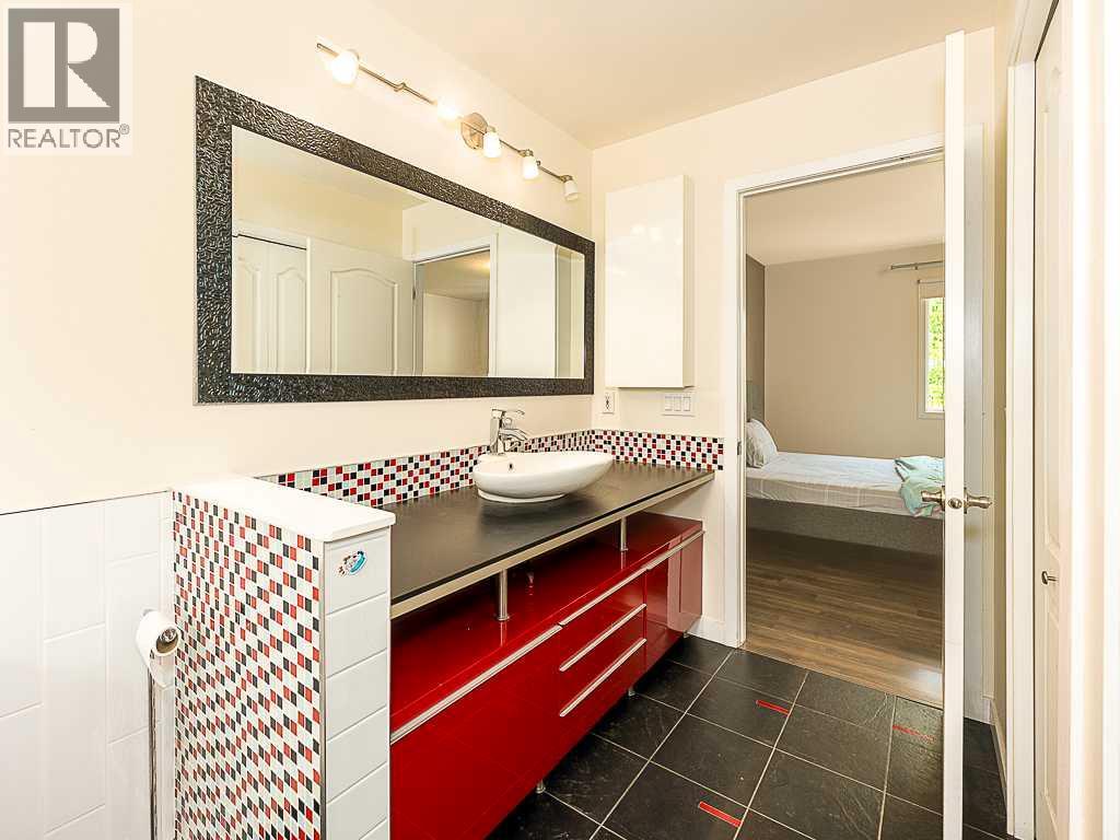 3782 Douglas Ridge Link Se, Calgary, Alberta T2Z 3H7 - Photo 31 - A2335498