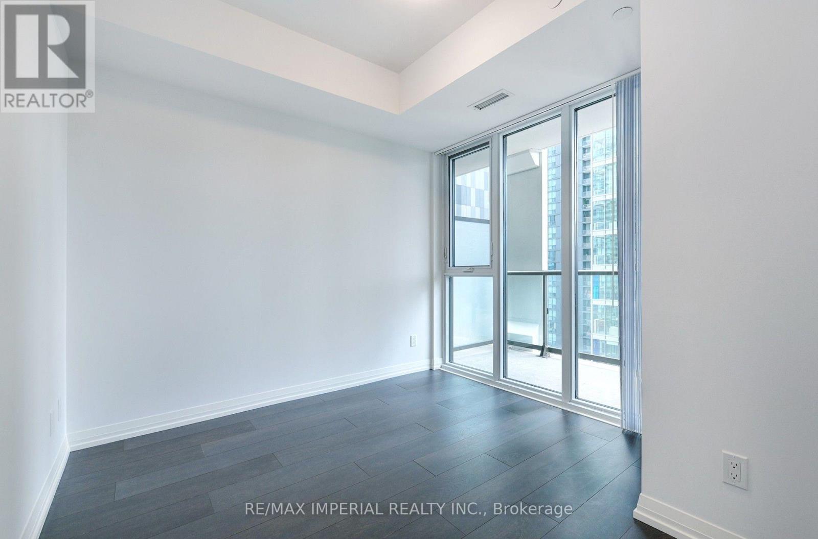 2015 - 400 King Street W, Toronto, Ontario  M5V 0X8 - Photo 8 - C13653088