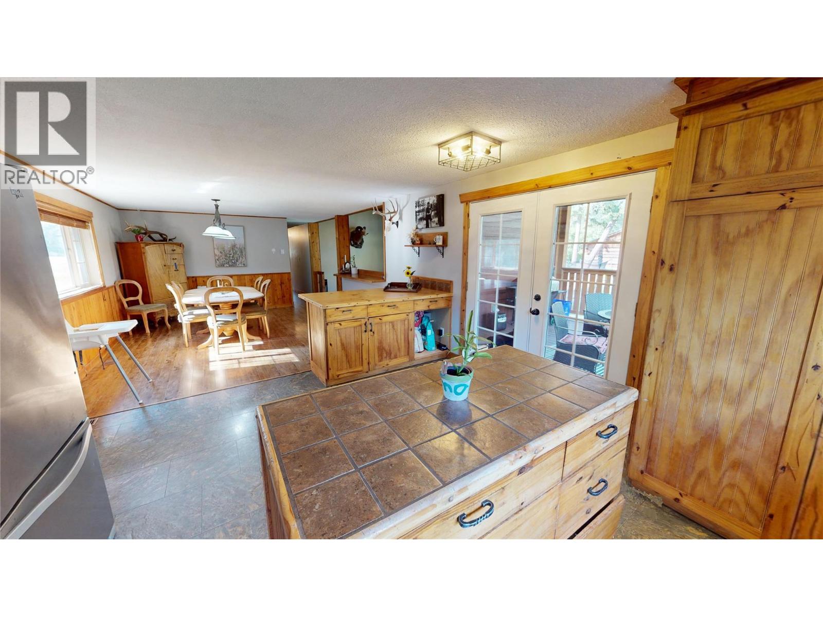 7159 Rosen Lake Road, Jaffray, British Columbia  V0B 1T0 - Photo 6 - 10397181