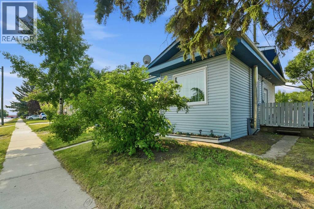 2145 24 Avenue, Didsbury, Alberta  T0M 0W0 - Photo 3 - A2335449