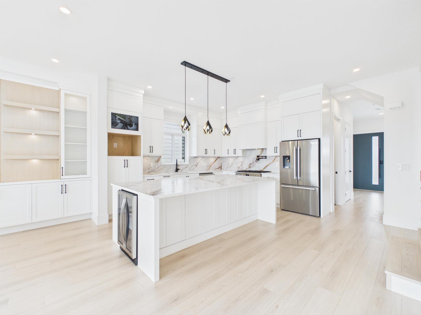 16730 16 AVENUE, Surrey, British Columbia