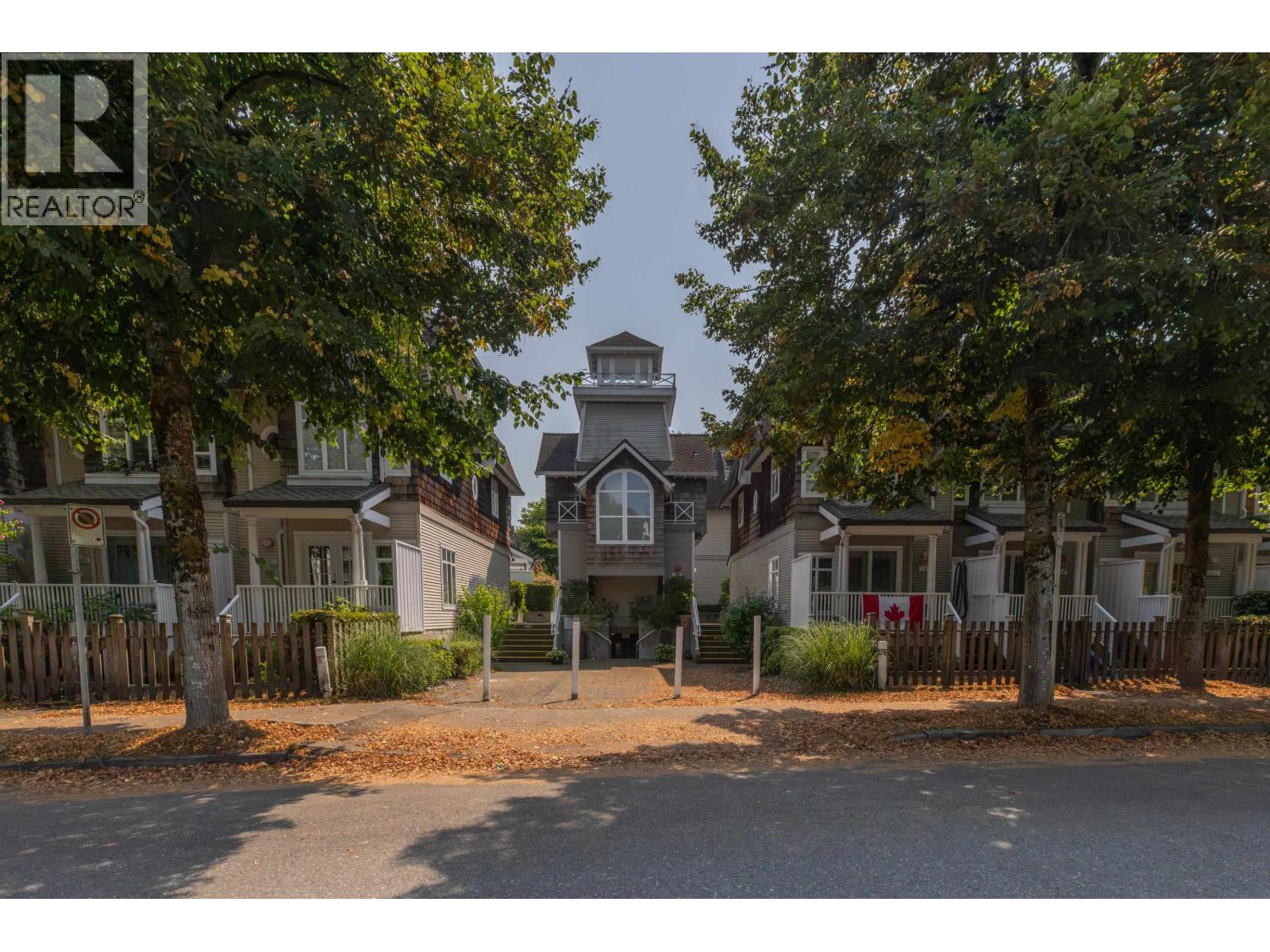 2826 E Kent Avenue South, Vancouver, British Columbia  V5S 4T4 - Photo 30 - R3153613