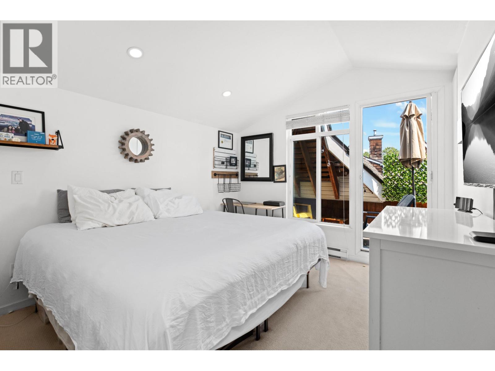 2826 E Kent Avenue South, Vancouver, British Columbia  V5S 4T4 - Photo 19 - R3153613