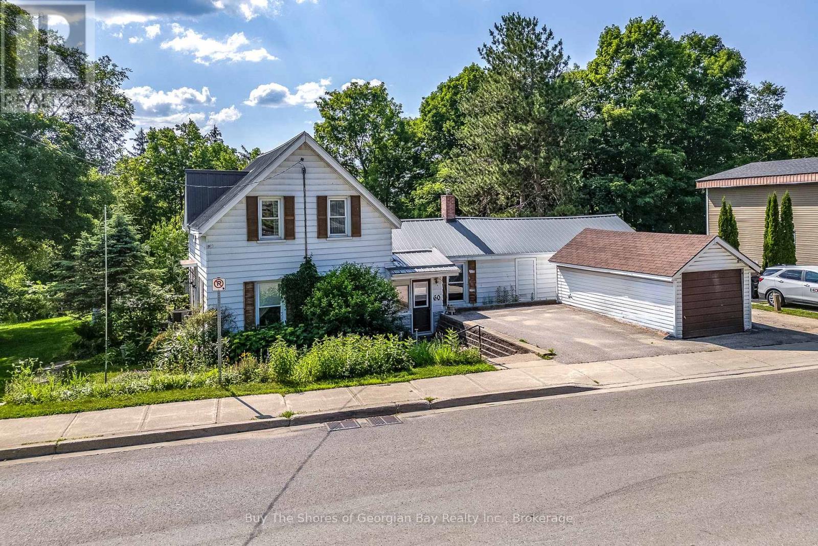 60 Church Street, Penetanguishene, Ontario  L9M 1B3 - Photo 27 - S13571092