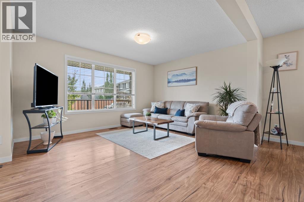 179 Fireside Cove, Cochrane, Alberta  T4C 0X4 - Photo 7 - A2334132
