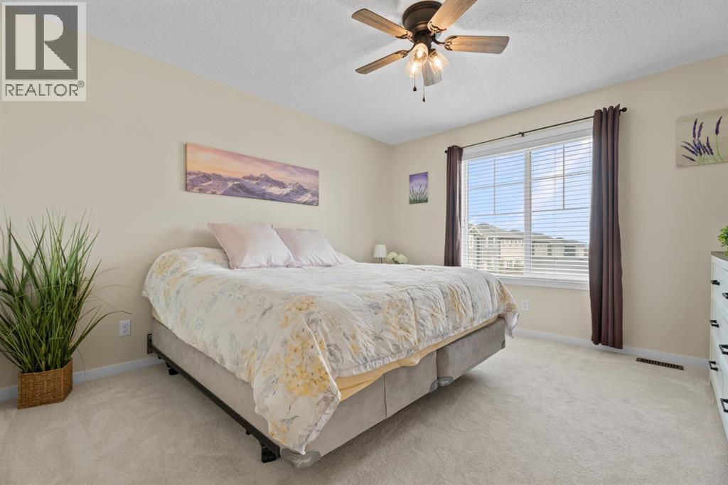 179 Fireside Cove, Cochrane, Alberta  T4C 0X4 - Photo 22 - A2334132
