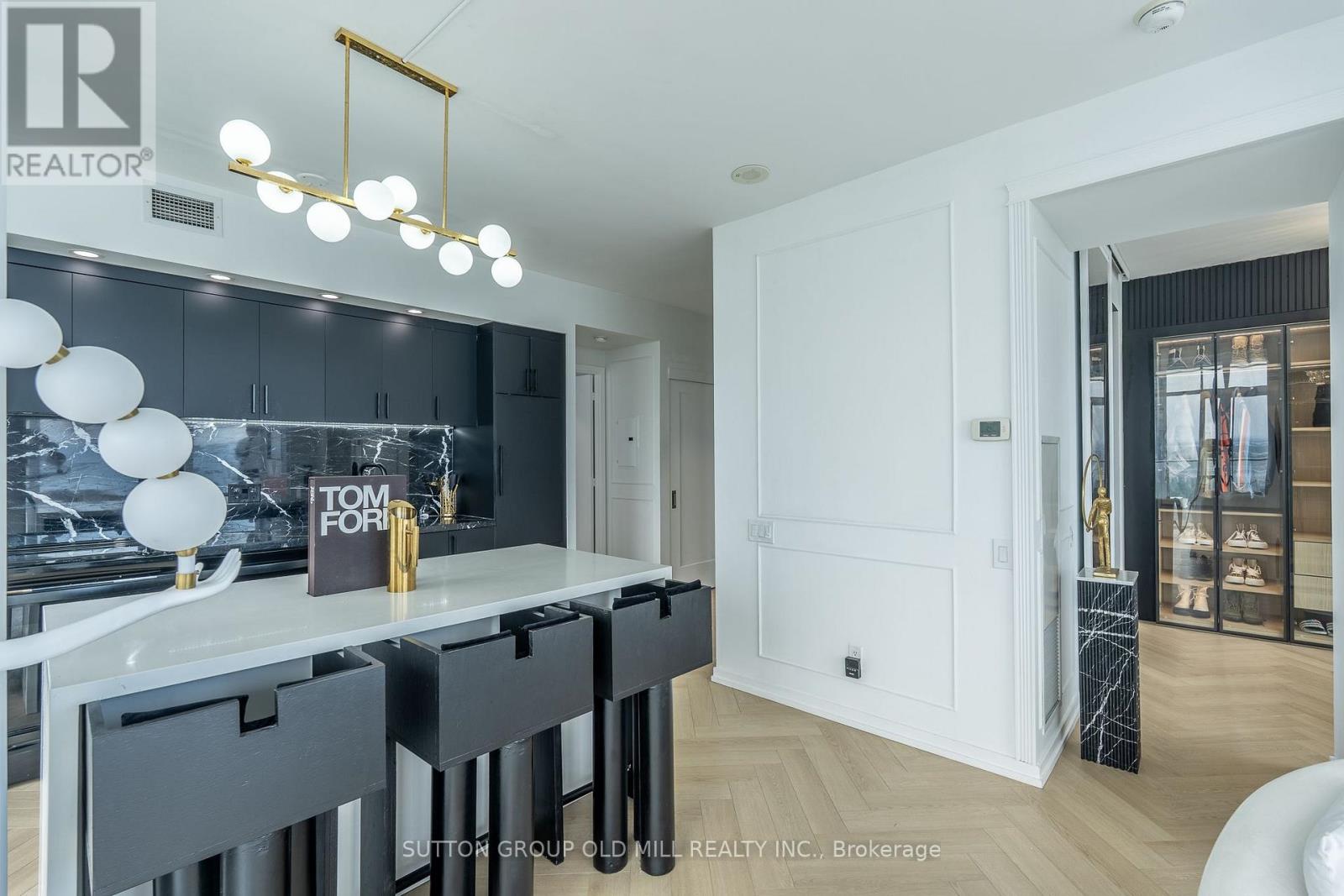 2505 - 103 The Queensway, Toronto, Ontario  M6S 5B3 - Photo 9 - W13651962