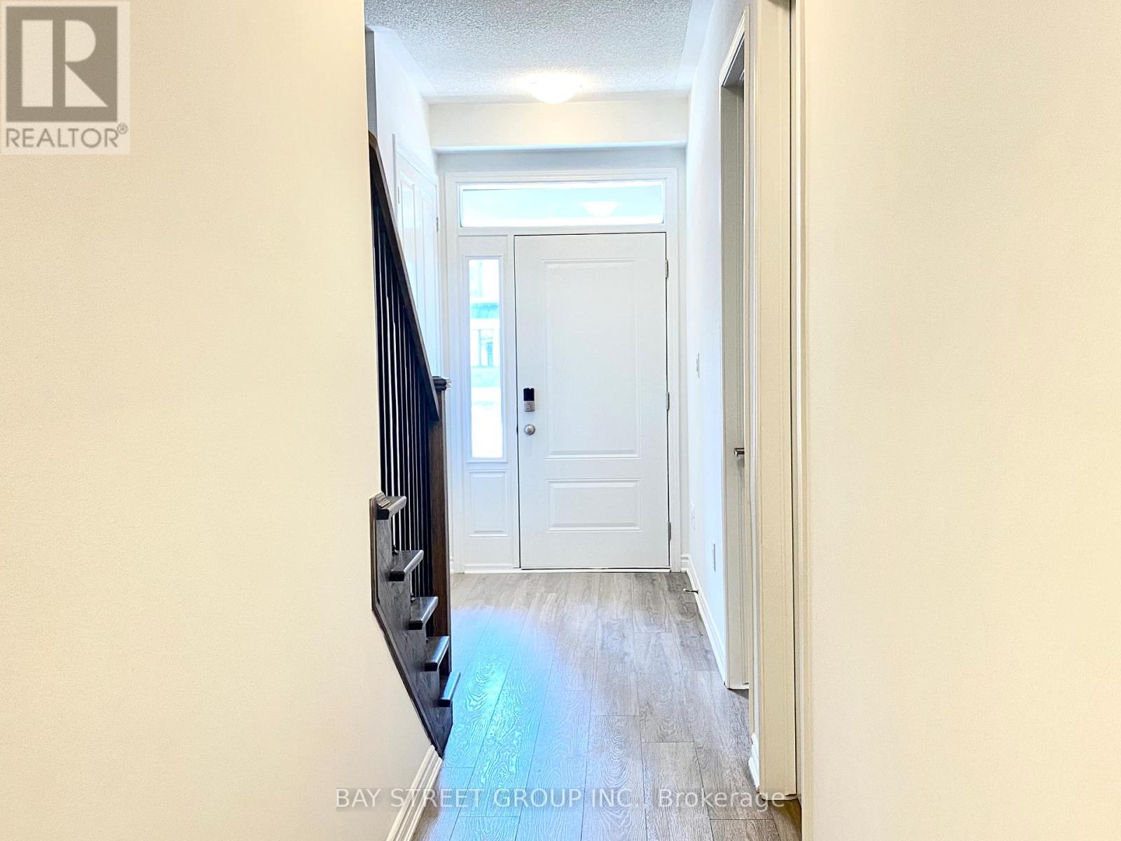 1362 William Halton Parkway W, Oakville, Ontario  L6M 5P2 - Photo 3 - W13652298